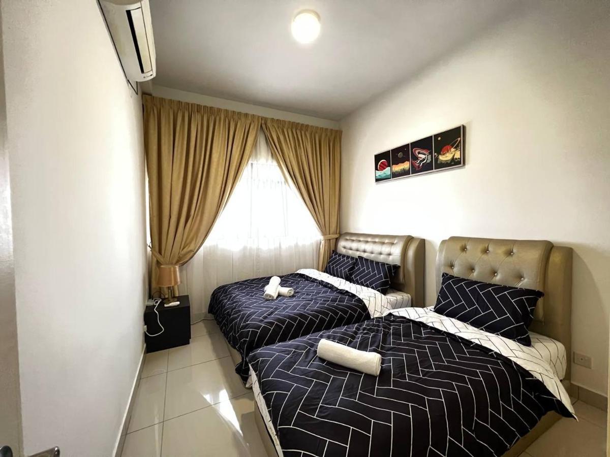 Meridinmedini Familytrip 5Min To Legoland By Vdo Homestay Nusajaya  Exteriör bild